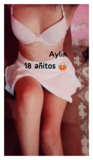 Aylin de 18 añitos flaquita cariñosa 100 bs precio de lokura - Cochabamba - Bolivia